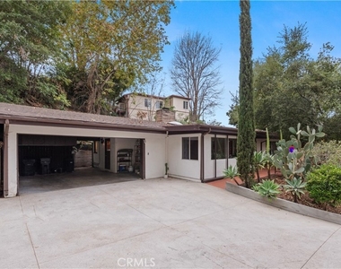 3858 Roble Vista Drive - Photo Thumbnail 25
