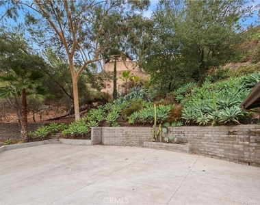 3858 Roble Vista Drive - Photo Thumbnail 22