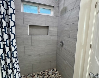 13921 Rex Street - Photo Thumbnail 7