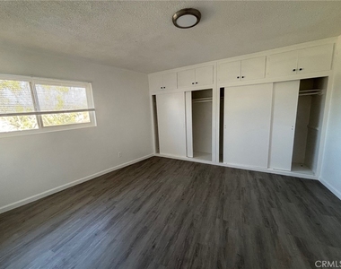 144 W Hillsdale Street - Photo Thumbnail 9