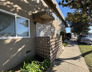 144 W Hillsdale Street - Photo Thumbnail 1