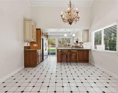 5503 Softwind Way - Photo Thumbnail 16