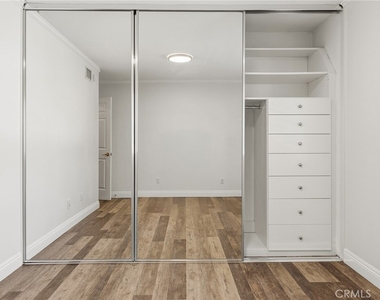 5503 Softwind Way - Photo Thumbnail 32