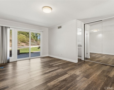 5503 Softwind Way - Photo Thumbnail 18