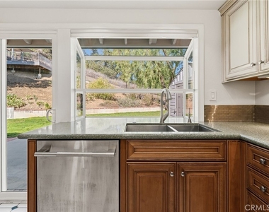 5503 Softwind Way - Photo Thumbnail 12