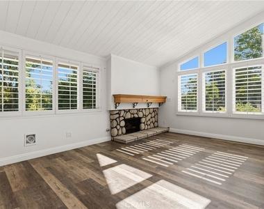 5503 Softwind Way - Photo Thumbnail 3