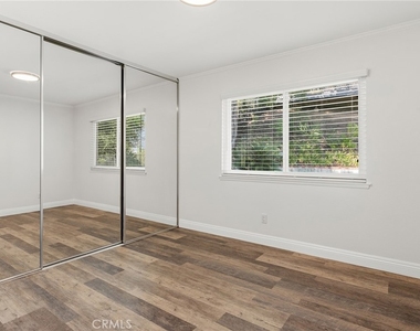 5503 Softwind Way - Photo Thumbnail 22