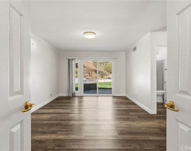 5503 Softwind Way - Photo Thumbnail 17