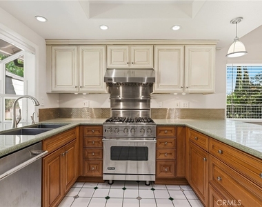 5503 Softwind Way - Photo Thumbnail 9