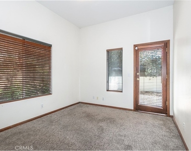21429 Rios Street - Photo Thumbnail 6