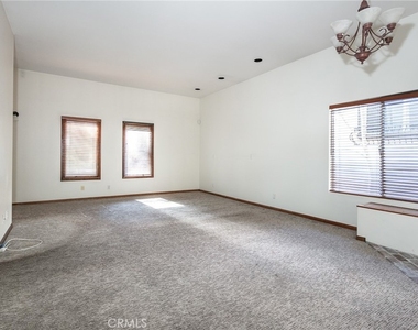21429 Rios Street - Photo Thumbnail 9