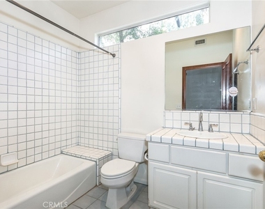 21429 Rios Street - Photo Thumbnail 8