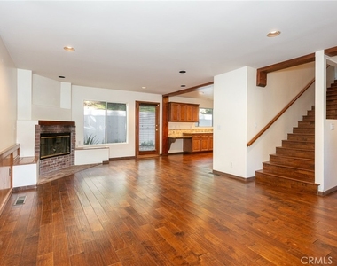 21429 Rios Street - Photo Thumbnail 1