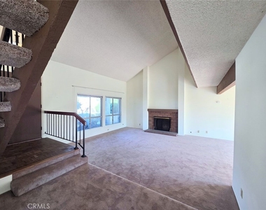 1403 Loma Road - Photo Thumbnail 2