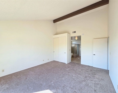 1403 Loma Road - Photo Thumbnail 23