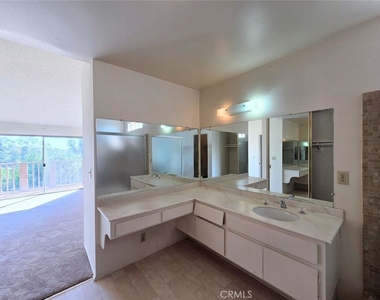 1403 Loma Road - Photo Thumbnail 25