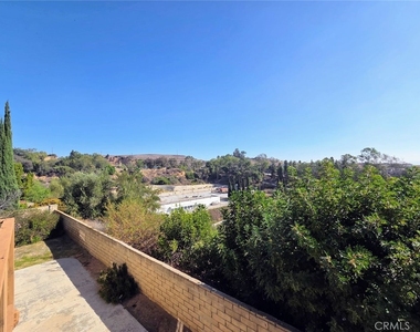 1403 Loma Road - Photo Thumbnail 32