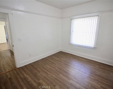 458 W Vernon Avenue - Photo Thumbnail 16