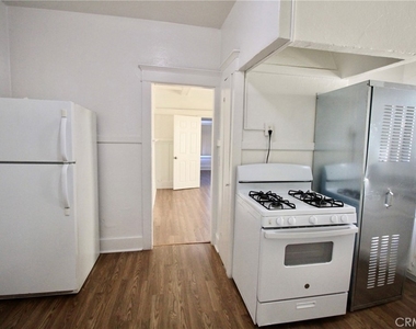 458 W Vernon Avenue - Photo Thumbnail 14
