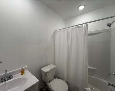 466 S Mott Street - Photo Thumbnail 6