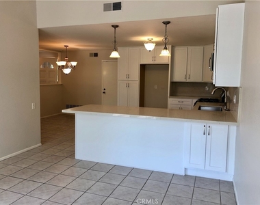 27576 Agrado - Photo Thumbnail 4