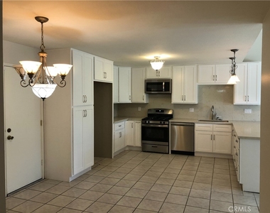 27576 Agrado - Photo Thumbnail 1