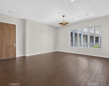 21 Gramercy - Photo Thumbnail 7