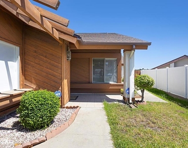 2228 Saratoga - Photo Thumbnail 2