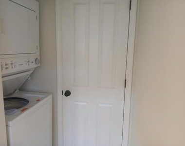 406 Coronado Street - Photo Thumbnail 11