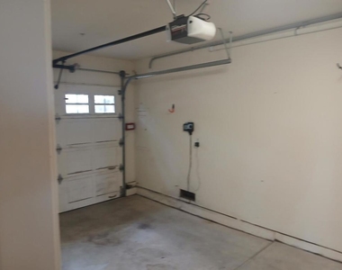 406 Coronado Street - Photo Thumbnail 19