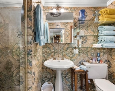 486 Holly Street - Photo Thumbnail 13