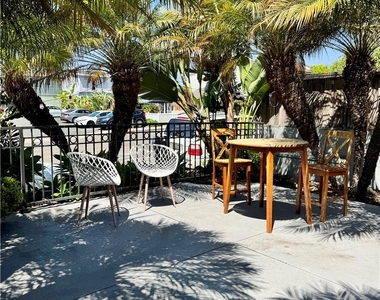 970 Glenneyre Street - Photo Thumbnail 5