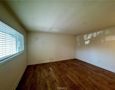 970 Glenneyre Street - Photo Thumbnail 11