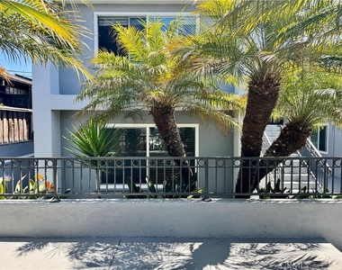 970 Glenneyre Street - Photo Thumbnail 4