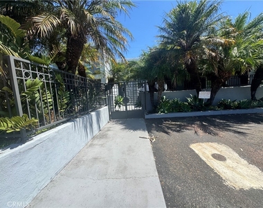 970 Glenneyre Street - Photo Thumbnail 2