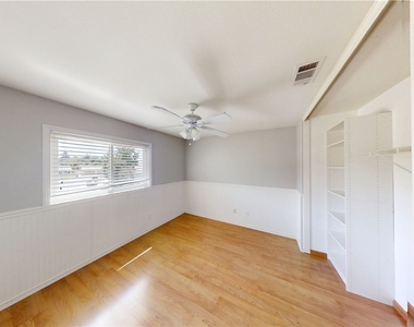 13506 Margaret Lane - Photo Thumbnail 13