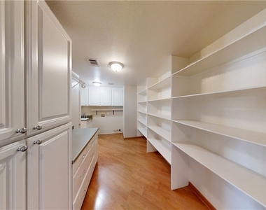 13506 Margaret Lane - Photo Thumbnail 9