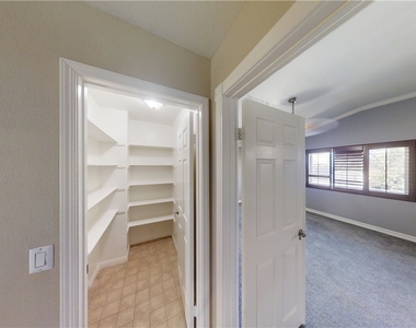 13506 Margaret Lane - Photo Thumbnail 21