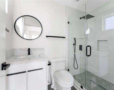 4557 W 18th Street - Photo Thumbnail 17