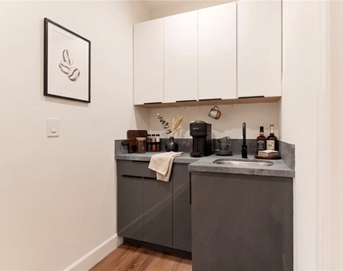 4557 W 18th Street - Photo Thumbnail 6