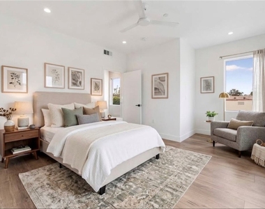 4557 W 18th Street - Photo Thumbnail 4
