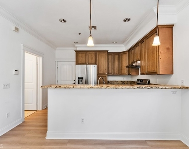 1590 Locust - Photo Thumbnail 8
