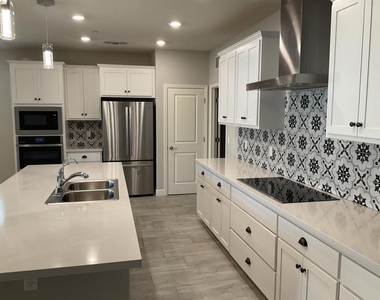 1850 Morello Drive - Photo Thumbnail 5
