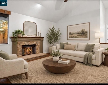 306 Live Oak Dr - Photo Thumbnail 7