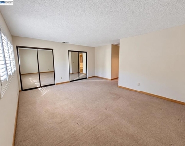 2935 Sombrero Cir - Photo Thumbnail 22