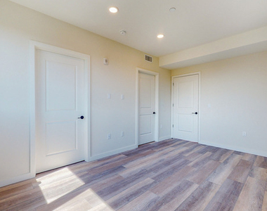 1070 S Bedford Street - Photo Thumbnail 17