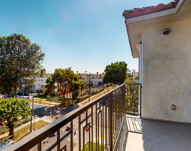 1070 S Bedford Street - Photo Thumbnail 10