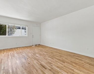 7743 W Manchester Avenue - Photo Thumbnail 6