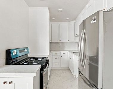 7743 W Manchester Avenue - Photo Thumbnail 10