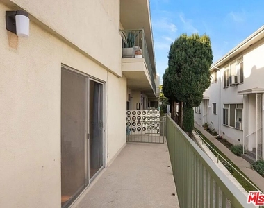 1481 Reeves Street - Photo Thumbnail 22